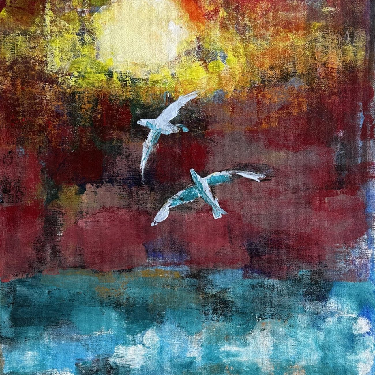 Akrylmålning av strand, stenar och två måsar i månens sken.